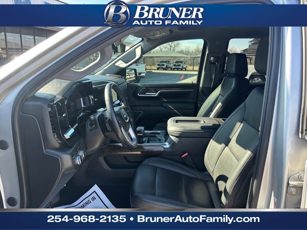 2022 GMC Sierra 1500 4WD Crew Cab Short Box Elevation