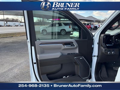 2023 GMC Sierra 1500 4WD Crew Cab Short Box SLT