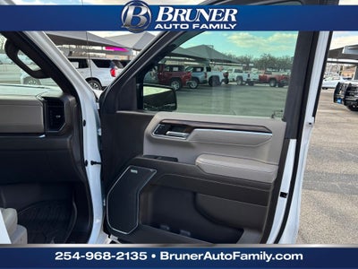 2023 GMC Sierra 1500 4WD Crew Cab Short Box SLT