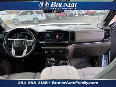 2023 GMC Sierra 1500 4WD Crew Cab Short Box SLT