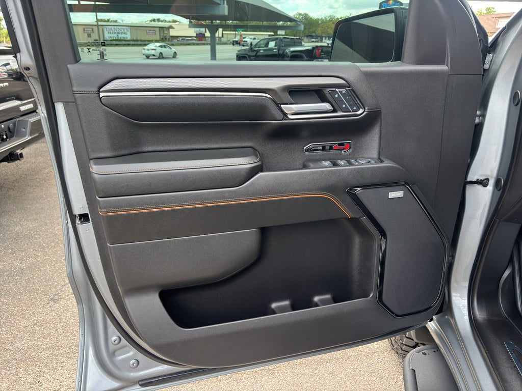 2024 GMC Sierra 1500 4WD Crew Cab Short Box AT4