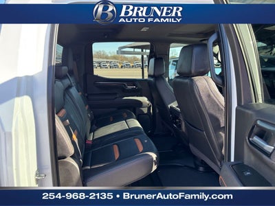 2025 GMC Sierra 1500 4WD Crew Cab Short Box AT4