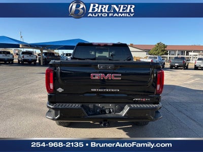 2023 GMC Sierra 1500 4WD Crew Cab Short Box AT4X