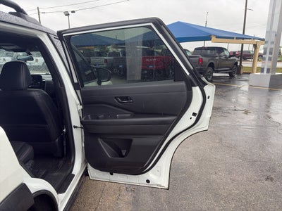 2024 Nissan Pathfinder Rock Creek 4WD