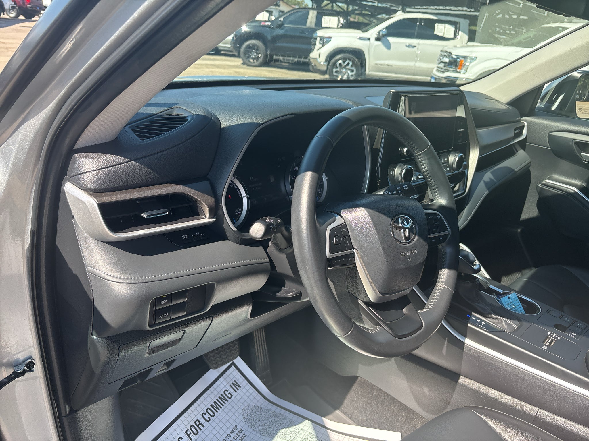 2024 Toyota Highlander Hybrid XLE