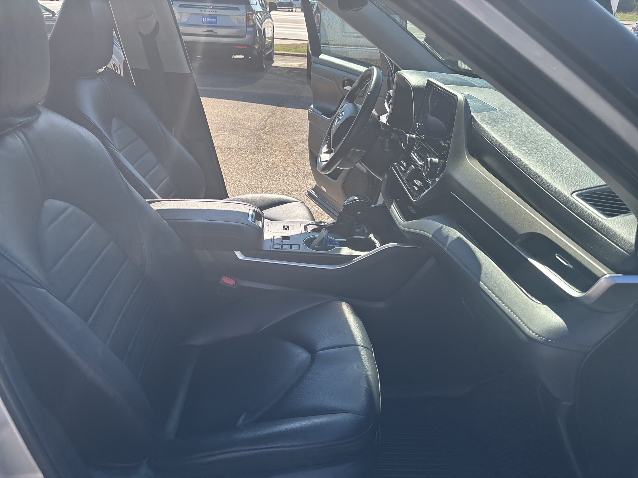 2024 Toyota Highlander Hybrid XLE