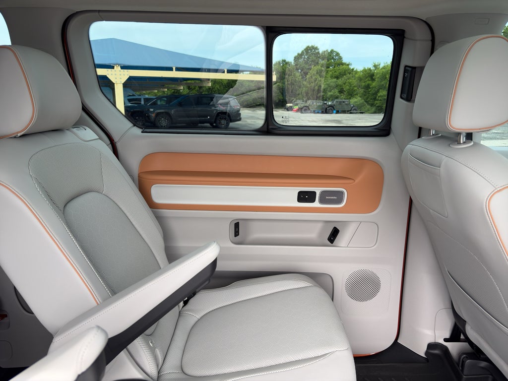 2025 Volkswagen ID. Buzz Pro S Plus with 4MOTION