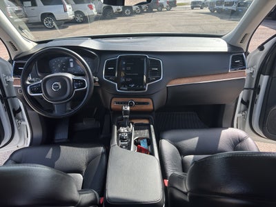 2021 Volvo XC90 T6 Momentum 6 Passenger