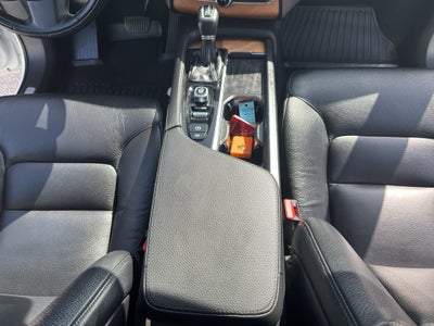 2021 Volvo XC90 T6 Momentum 6 Passenger